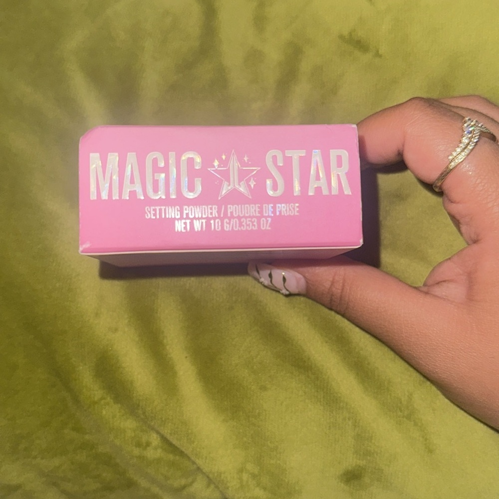 Jeffree Star MAGIC STAR™ LUMINOUS SETTING POWDER - Picture 4 of 6